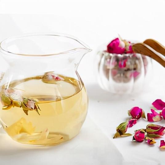 五種養生茶，每天一杯，助你緩解乳腺增生